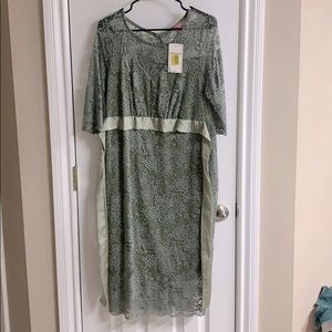 Formal maternity dress. NWT